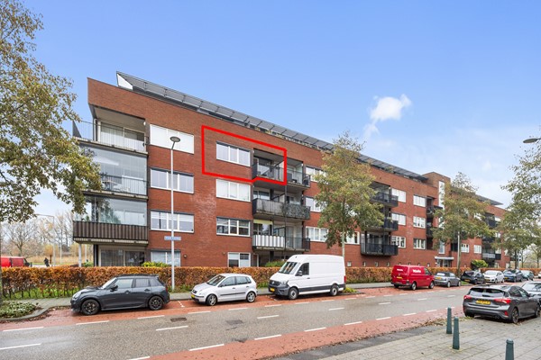 Heerlijk driekamerappartement op drie hoog in rustige buurt